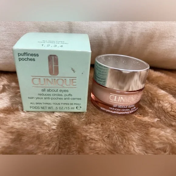 CLINIQUE ALL ABOUT EYES, EYE CREAM WITH VITAMIN C 0.5/15 ml - Picture 2 of 7